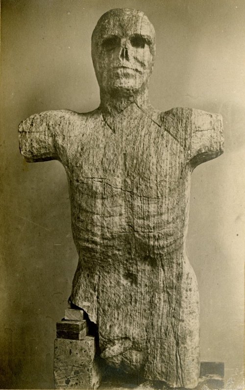 The giant of Happy Valley Esquivalt(?) [sic].  Sent to Professor Flower at Nat Hist Mus and returned to the owner Left McCallum. Source: British Museum.
